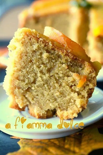 Torta ai cachi e pistacchi (vegan)